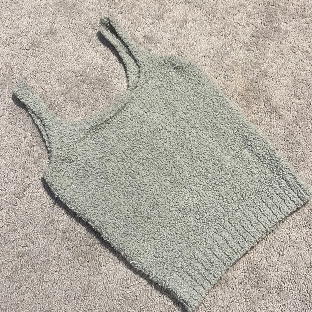 Skims top
